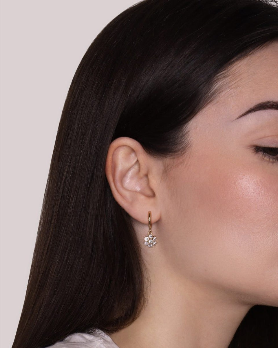 Orecchino a cerchio con pendente Vittoria Oro - Veramé